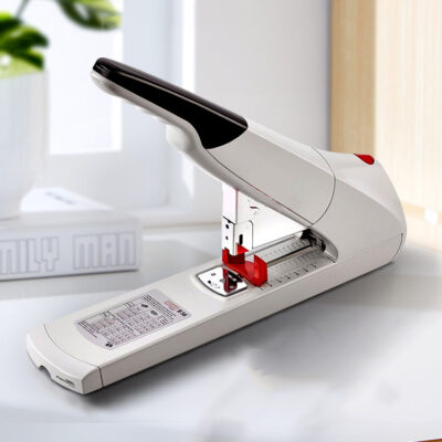 Heavy duty Stapler